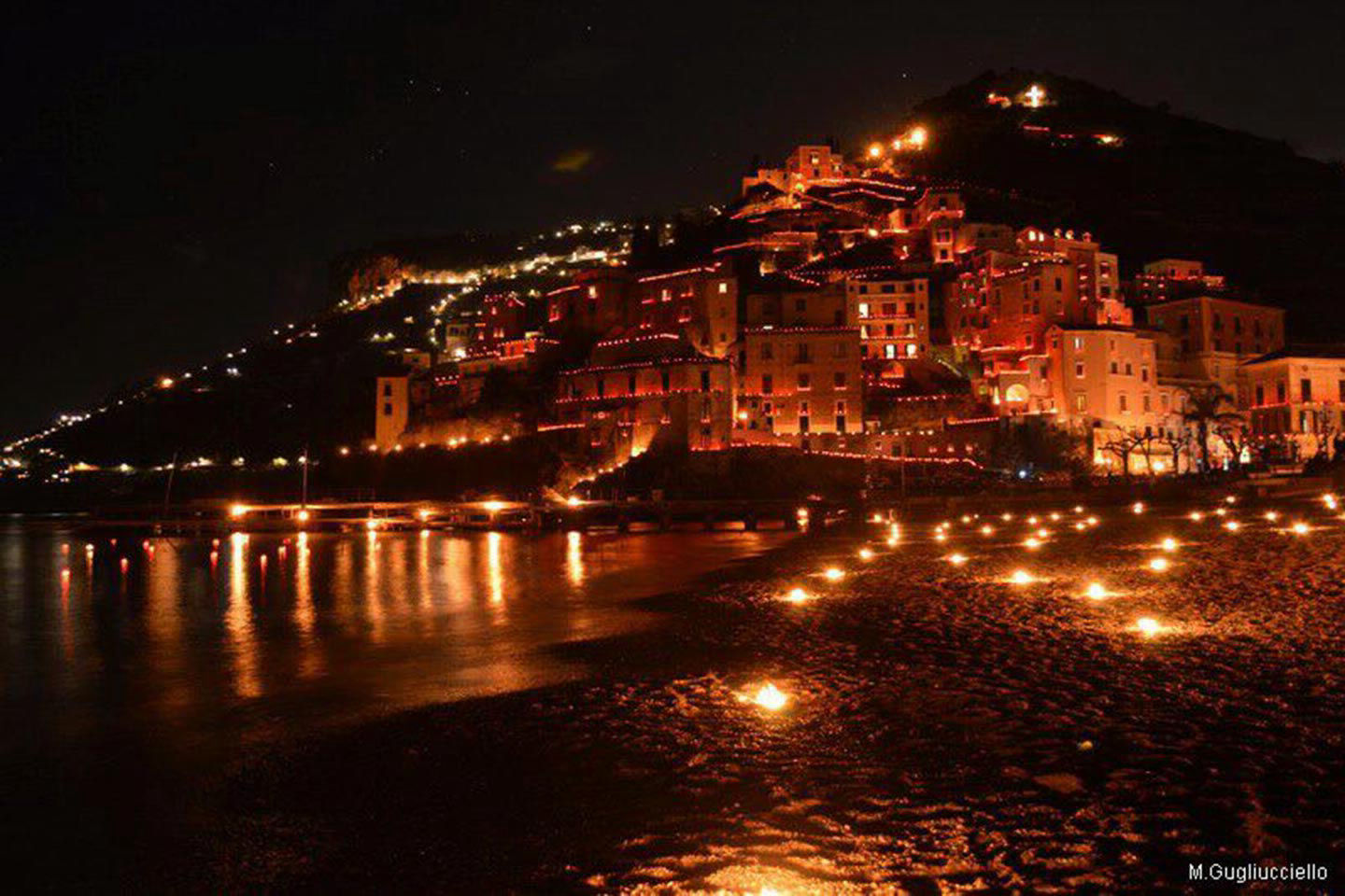 luminarie del Venerdì Santo a Minori